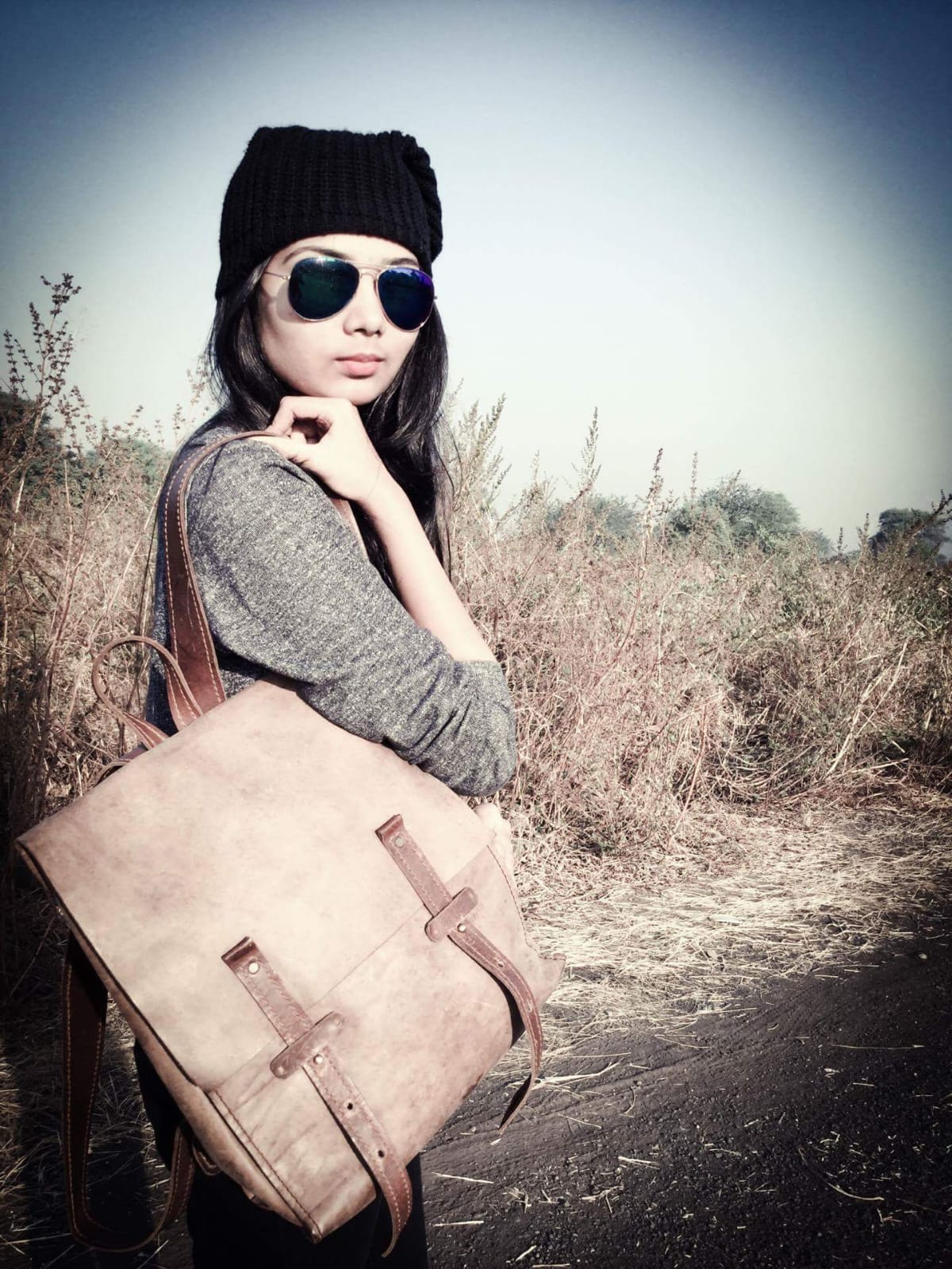 Raw leather bag 4